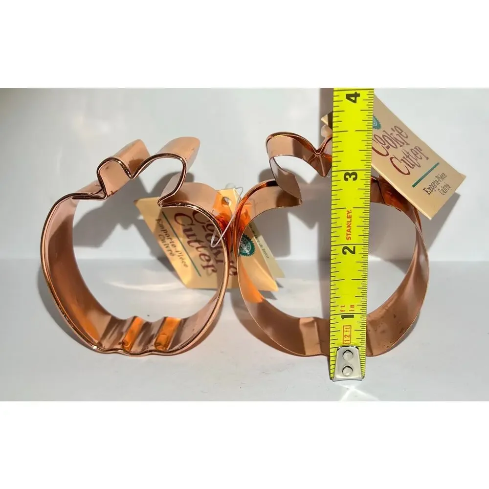 NWTO copper cookie cutters Set of 2￼ Apple shape